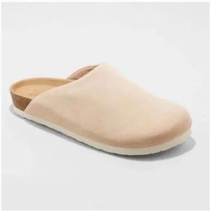 Women's Bev Flat Slip-On Mule Clogs Tan - Universal Thread